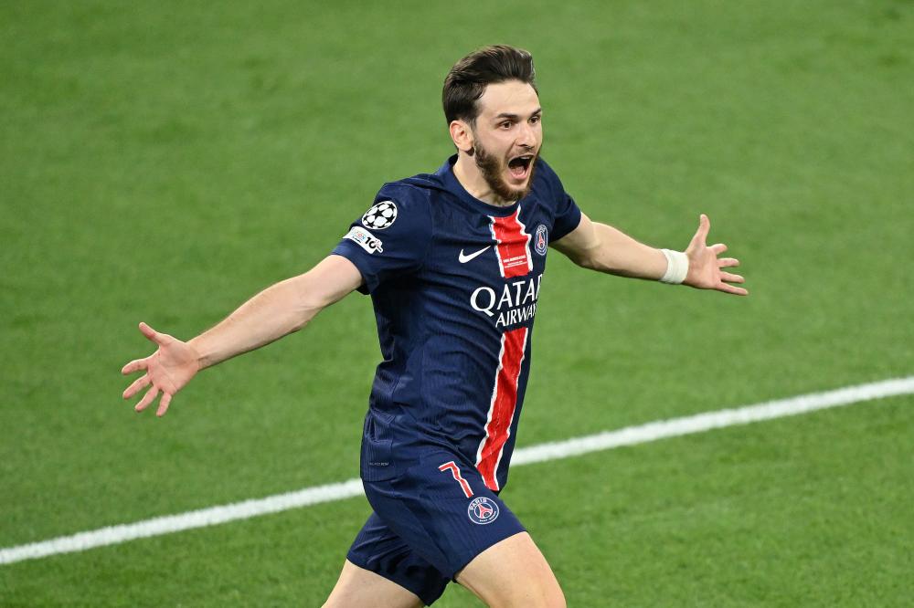 中甲大结局：辽宁铁人与重庆铜梁龙升入中超，广州豹冲超失败